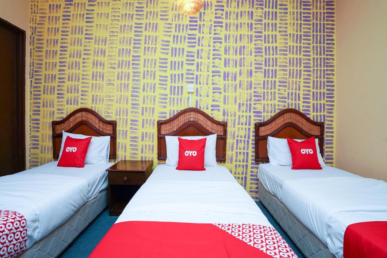 OYO 44020 Kejora Garden Resort Kampong Pasir Bogak Exterior foto