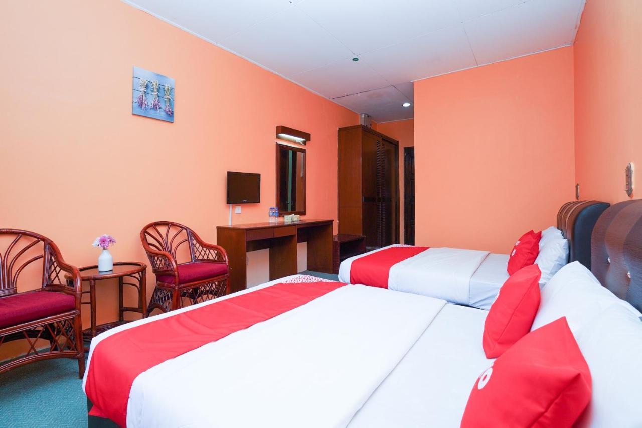 OYO 44020 Kejora Garden Resort Kampong Pasir Bogak Exterior foto
