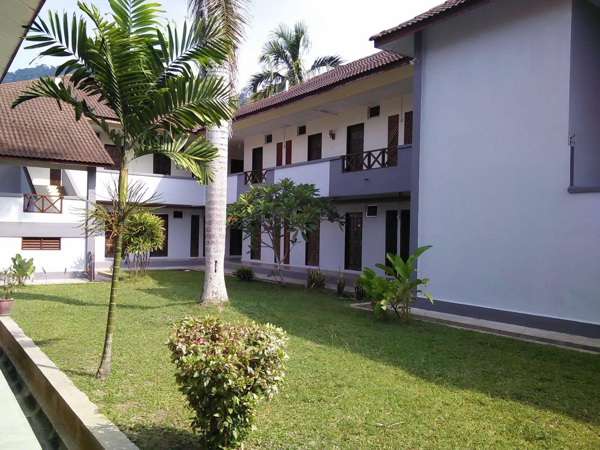 OYO 44020 Kejora Garden Resort Kampong Pasir Bogak Exterior foto